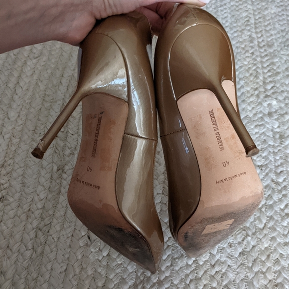 Manolo Blahnik Pumps - Picture 4 of 8